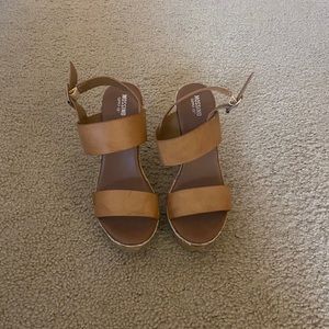 Tan Wedges - 7